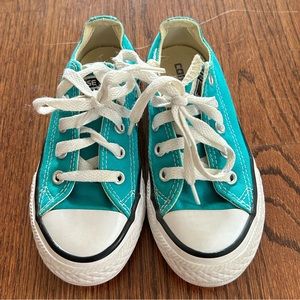 VGUC Teal Girls Converse Size 11 Little Kids